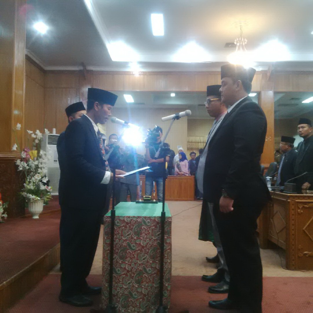 Ibra dan Mus Dilantik sebagai PAW DPRD Bengkalis